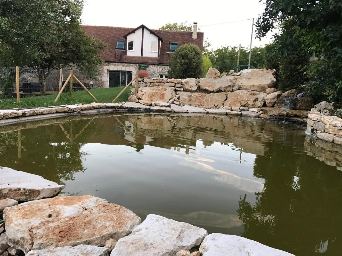 Les Mandarins Bed & Breakfast Baladou